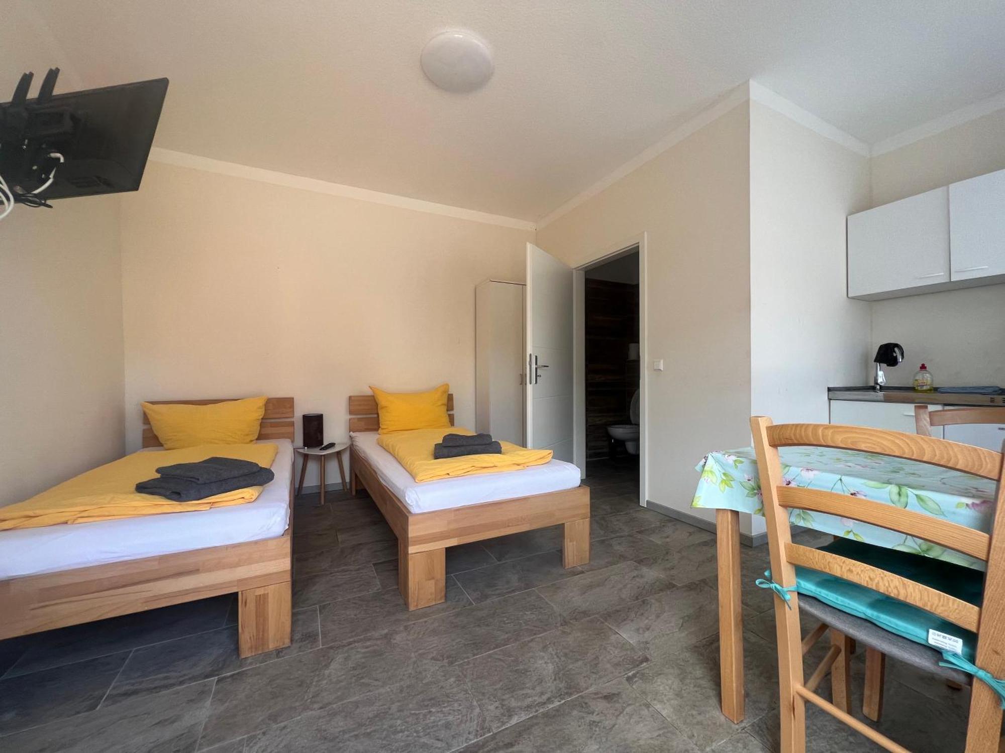 Apart Pension Plaue Brandenburg an der Havel Zimmer foto
